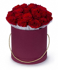 Букет из роз в шляпной коробке